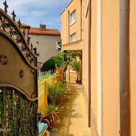 доли Apartament Pomorie